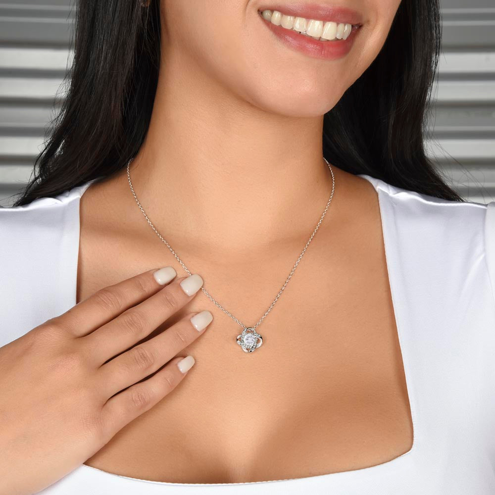 To My Sister – Squeezed Love Knot – Necklace Gift Set