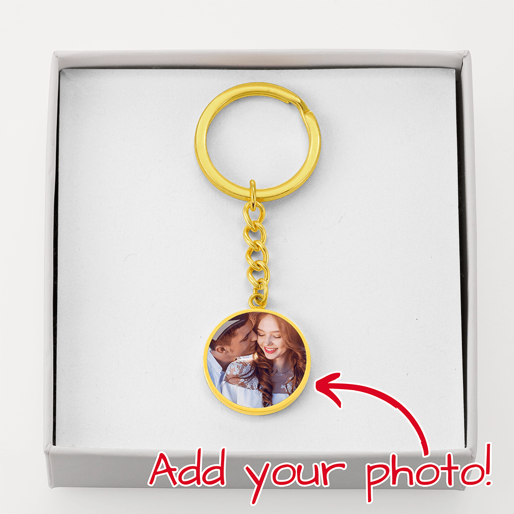 Custom photo circle keychain for Dad, gold tone circle with photo in gift box